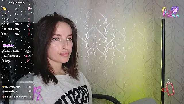 Snapshot of xx_adrihanna_xx chatting on 17, 5, 2026 xx adrihanna xx online show from 17, 5, 2026