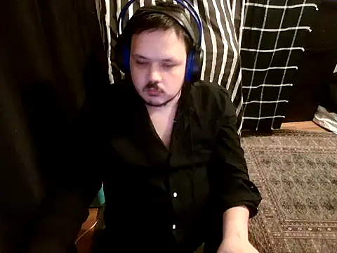 Snapshot of Bebemickey75 chatting on 12, 3, 2025 Bebemickey75 online show from 12, 3, 2025