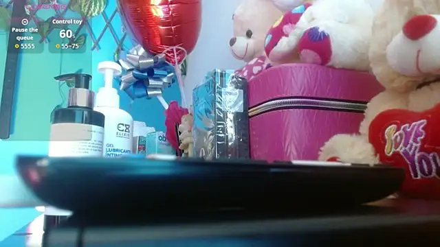 wendy rivera  online show from 11, 10, 2025