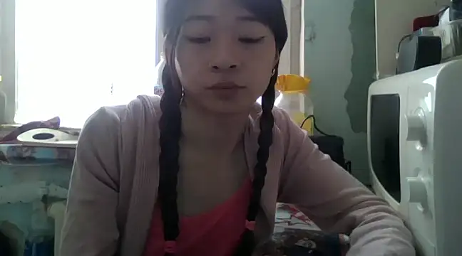 CarlyJoy online show from 30, 1, 2025