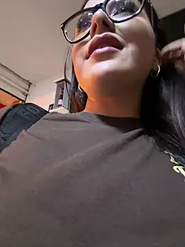 Snapshot of Natha_Fantasy chatting on 10, 5, 2026 Natha Fantasy online show from 10, 5, 2026