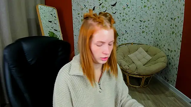 Snapshot of Mira__Blush chatting on 23, 10, 2025 Mira Blush online show from 23, 10, 2025