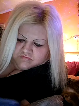 Snapshot of ducicsajsziii chatting on 5, 3, 2025 ducicsajsziii online show from 5, 3, 2025