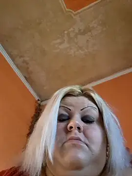 Snapshot of ducicsajsziii chatting on 2, 11, 2025 ducicsajsziii online show from 2, 11, 2025