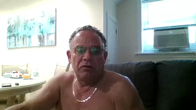 twopeopleinlove online show from 25, 7, 2026