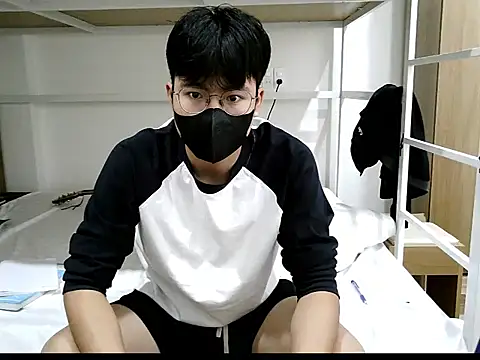 Gwencloudy online show from 26, 10, 2025