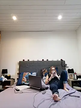 Madame Callie online show from 15, 7, 2026