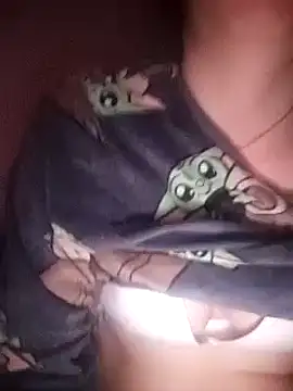 Snapshot of bruna_safadinhaa chatting on 19, 1, 2025 bruna safadinhaa online show from 19, 1, 2025