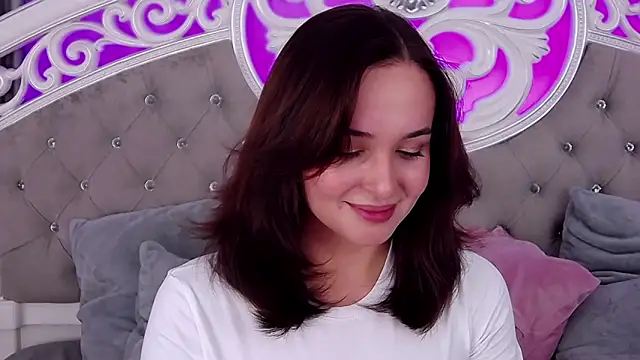 MeIisaLove online show from 9, 11, 2025