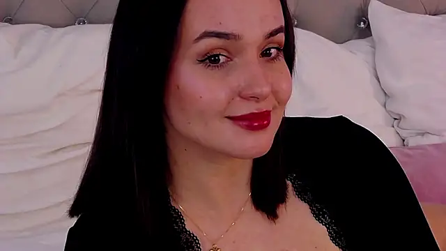 Snapshot of MeIisaLove chatting on 6, 4, 2026 MeIisaLove online show from 6, 4, 2026