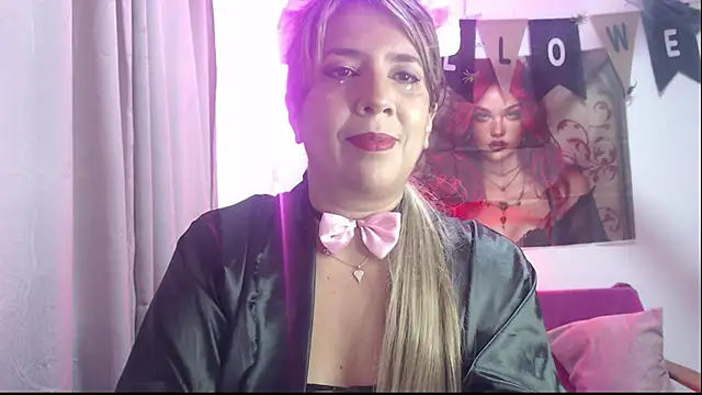 Snapshot of Victoria_meester chatting on 29, 10, 2025 Victoria meester online show from 29, 10, 2025