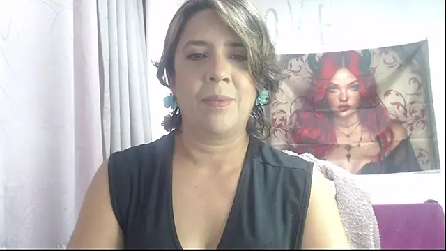 Snapshot of Victoria_meester chatting on 7, 11, 2025 Victoria meester online show from 7, 11, 2025