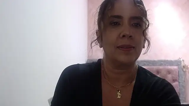 Snapshot of Victoria_meester chatting on 12, 6, 2026 Victoria meester online show from 12, 6, 2026