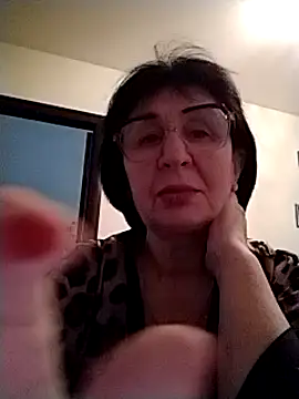 AlbinaXPretty online show from 2, 3, 2025