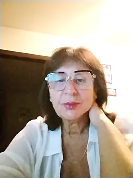 AlbinaXPretty online show from 10, 9, 2025