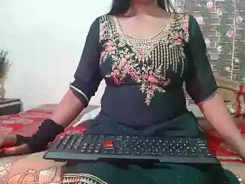 Snapshot of nikitahot3 chatting on 16, 2, 2025 nikitahot3 online show from 16, 2, 2025
