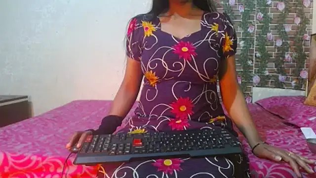 Snapshot of nikitahot3 chatting on 6, 3, 2025 nikitahot3 online show from 6, 3, 2025