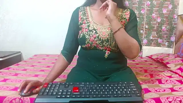 Snapshot of nikitahot3 chatting on 13, 3, 2025 nikitahot3 online show from 13, 3, 2025