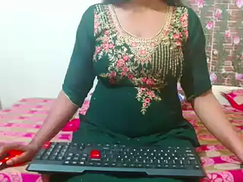 Snapshot of nikitahot3 chatting on 14, 3, 2025 nikitahot3 online show from 14, 3, 2025