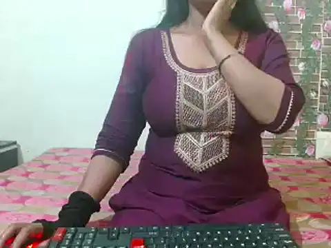 Snapshot of nikitahot3 chatting on 14, 3, 2025 nikitahot3 online show from 14, 3, 2025