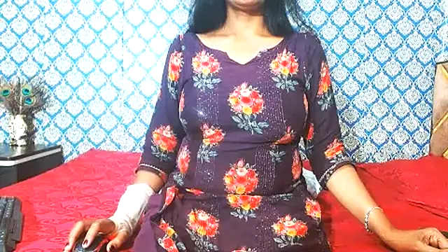 Snapshot of nikitahot3 chatting on 12, 10, 2025 nikitahot3 online show from 12, 10, 2025