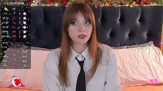 Snapshot of AliceLanley chatting on 17, 1, 2025 AliceLanley online show from 17, 1, 2025