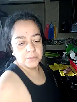 Snapshot of lucia_vonne_ chatting on 4, 11, 2025 lucia vonne online show from 4, 11, 2025