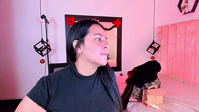 lucia vonne  online show from 7, 1, 2026