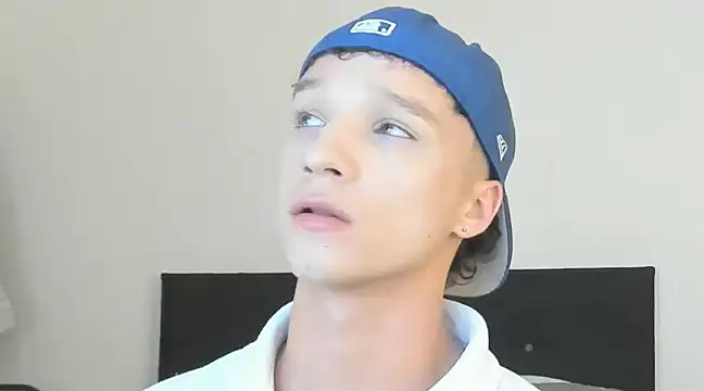 Snapshot of angelcortes chatting on 16, 12, 2024 angelcortes online show from 16, 12, 2024