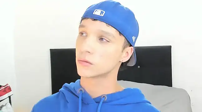 Snapshot of angelcortes chatting on 12, 1, 2025 angelcortes online show from 12, 1, 2025