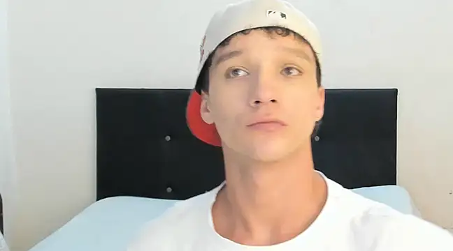 Snapshot of angelcortes chatting on 26, 1, 2025 angelcortes online show from 26, 1, 2025