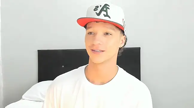 Snapshot of angelcortes chatting on 2, 3, 2025 angelcortes online show from 2, 3, 2025