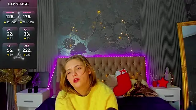 Snapshot of DellaRowe chatting on 7, 1, 2025 DellaRowe online show from 7, 1, 2025