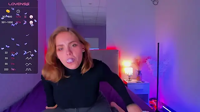 Snapshot of DellaRowe chatting on 6, 10, 2025 DellaRowe online show from 6, 10, 2025
