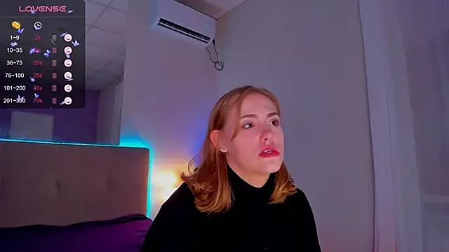 Snapshot of DellaRowe chatting on 16, 10, 2025 DellaRowe online show from 16, 10, 2025