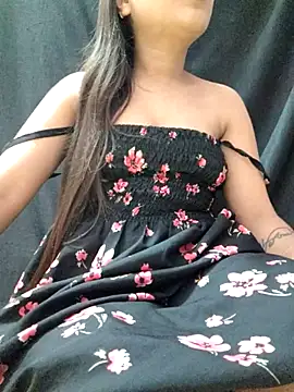 Snapshot of Roshni_98 chatting on 17, 7, 2026 Roshni 98 online show from 17, 7, 2026