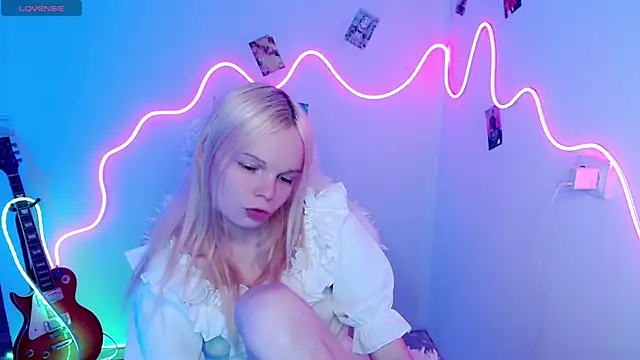 Emily Nyaffee online show from 30, 10, 2025