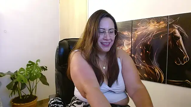 amalia brunette online show from 12, 4, 2026