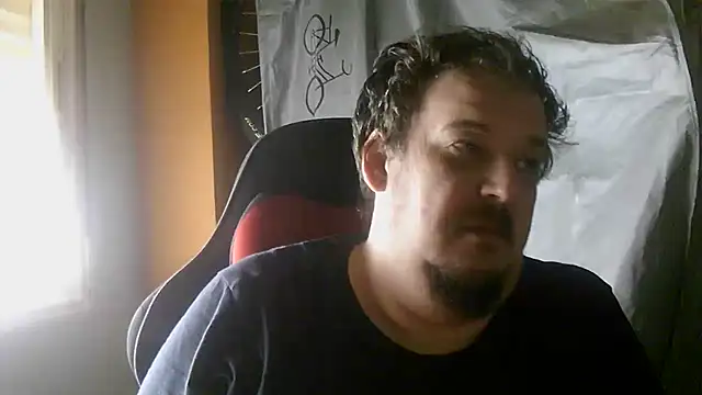 Snapshot of porkorossy chatting on 3, 7, 2026 porkorossy online show from 3, 7, 2026