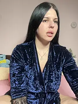 Snapshot of Annatrybebetter chatting on 12, 12, 2024 Annatrybebetter online show from 12, 12, 2024