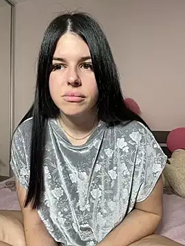 Snapshot of Annatrybebetter chatting on 7, 3, 2025 Annatrybebetter online show from 7, 3, 2025