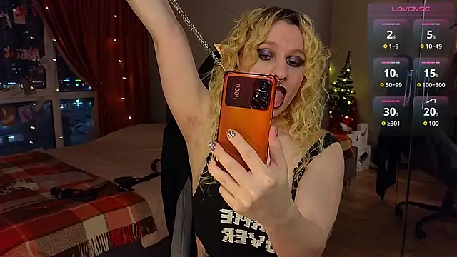 Lori Myaf online show from 3, 2, 2025