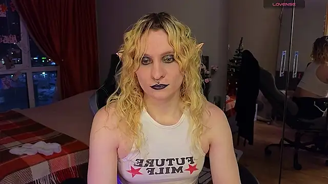 Lori Myaf online show from 6, 2, 2025