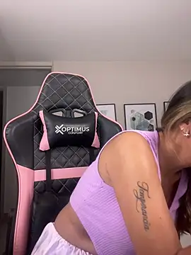 DianaHopson online show from 2, 11, 2025