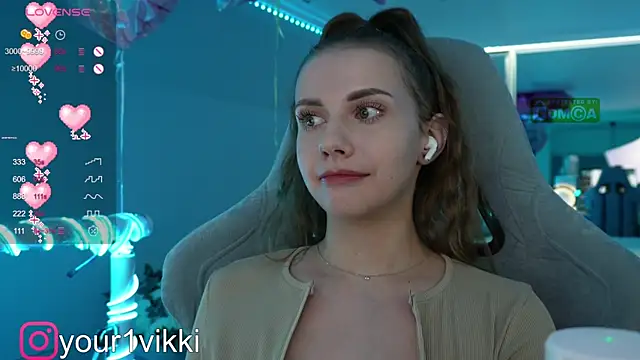 Snapshot of Vikki_Cheese chatting on 10, 12, 2024 Vikki Cheese online show from 10, 12, 2024