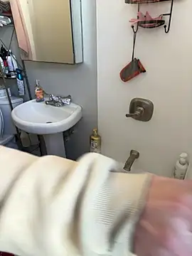 Snapshot of demonslayerr999 chatting on 13, 1, 2025 demonslayerr999 online show from 13, 1, 2025