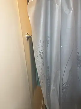 Snapshot of demonslayerr999 chatting on 7, 2, 2025 demonslayerr999 online show from 7, 2, 2025