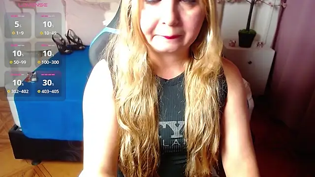 Snapshot of rose_meyer chatting on 8, 9, 2025 rose meyer online show from 8, 9, 2025