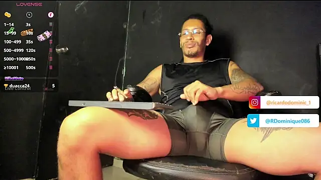 Snapshot of FuckHardlove chatting on 29, 4, 2026 FuckHardlove online show from 29, 4, 2026