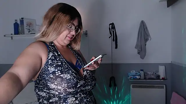 Snapshot of Latina_BigBoobs chatting on 13, 12, 2025 Latina BigBoobs online show from 13, 12, 2025